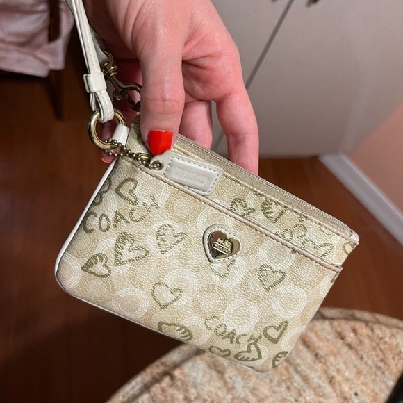 Handbags - Coach wristlet